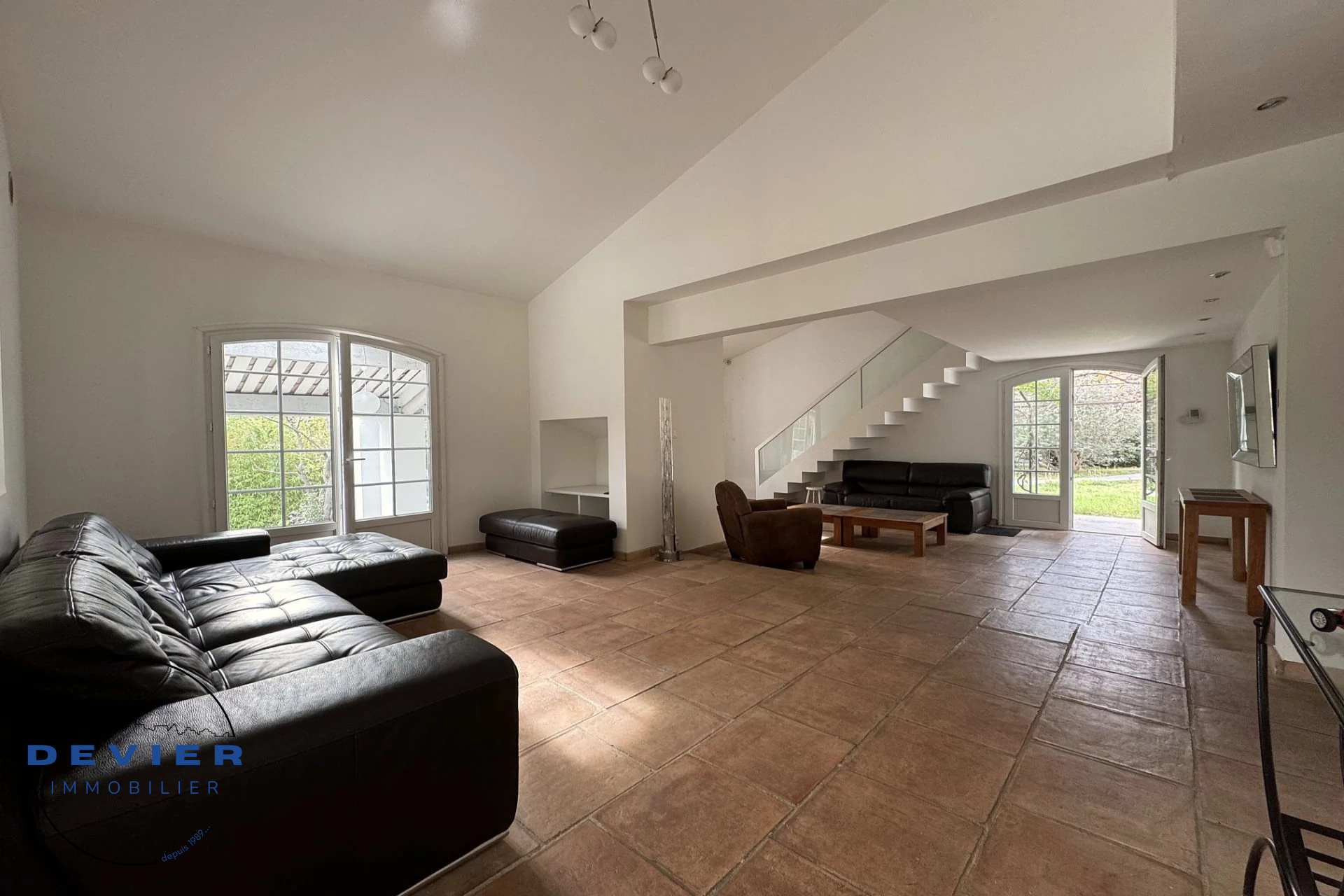 Appartement à vendre à Langlade, 200 m², 6 pièces – photo 2 sur 20